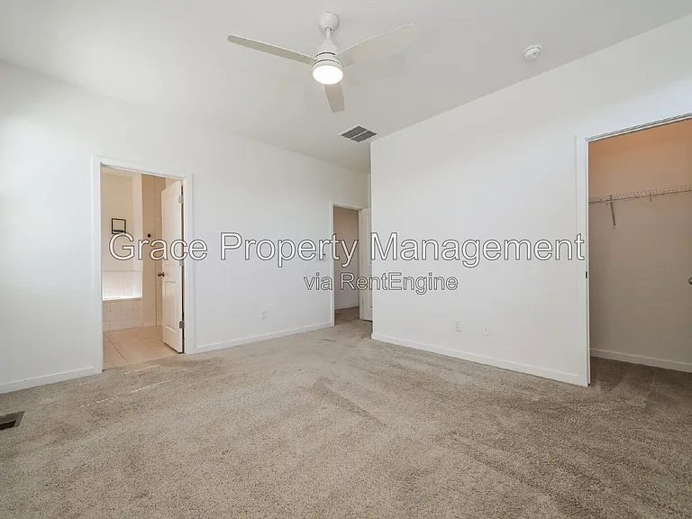 7920 Slate River St #D — Photo 11