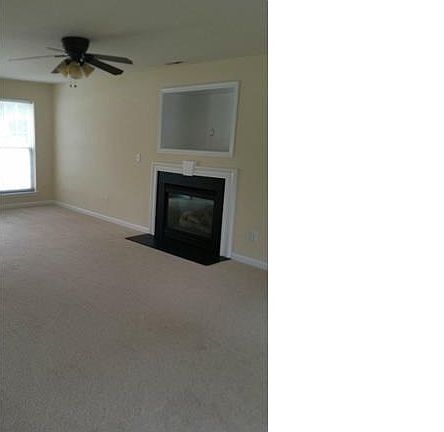 3rd image of 4733 Cades Cove Dr