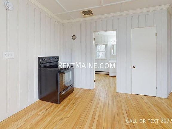 2nd image of 5 Grove St APT 2