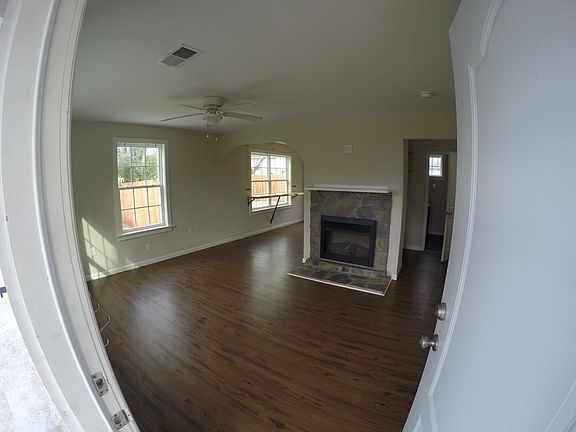 2nd image of 20 Hilltop Ave