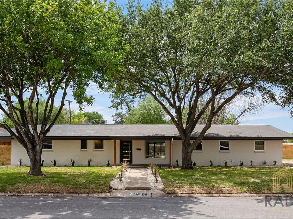 1713 Hibiscus Ave