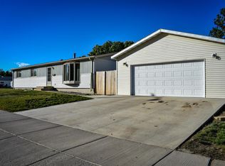 816 19th St W, Williston, ND 58801