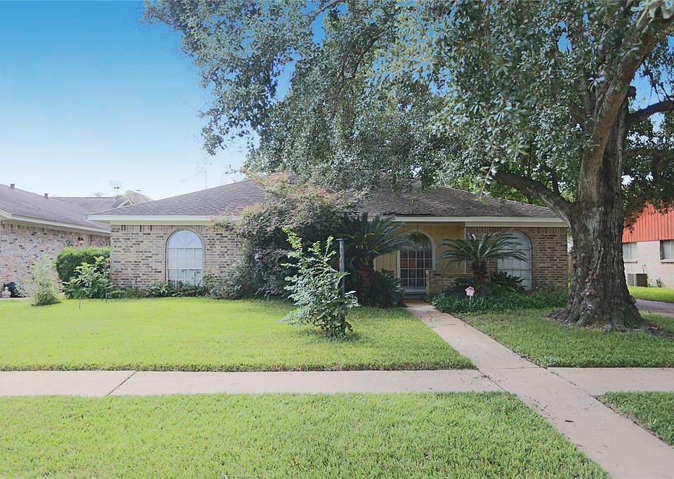 1st image of 6923 Pine Vista Ln