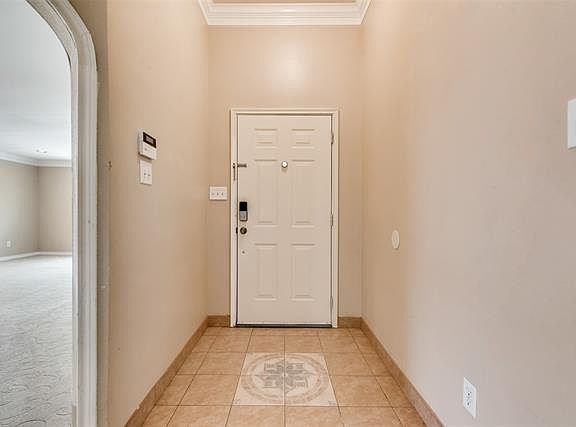 2nd image of 10907 Vaquero Dr
