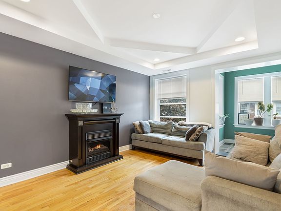 4th image of 1437 W Greenleaf Ave APT 3N
