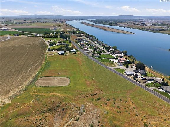 4th image of 7198 Columbia River Rd
