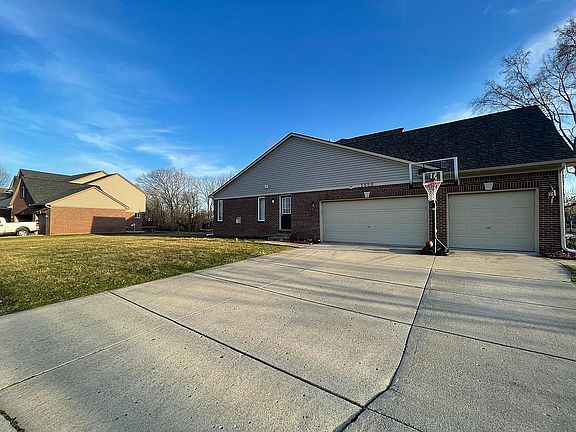 2nd image of 1559 Emerald Pines Dr #58