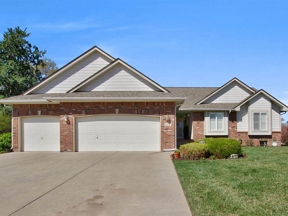 1st image of 1113 N Bedford Cir