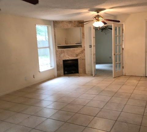 2nd image of 49 Laurie Dr