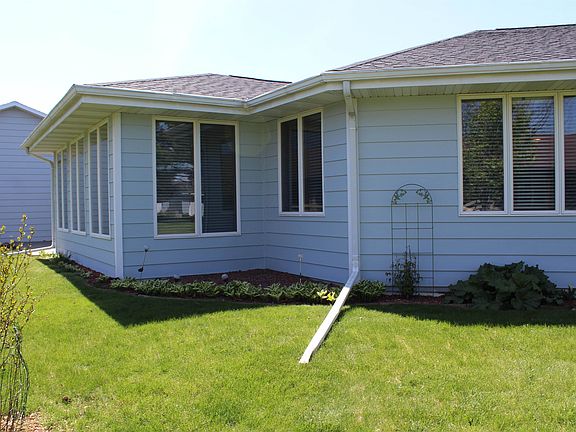 2nd image of 1604 Dayton Dr