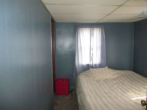 5th image of 152 Grove St APT 1