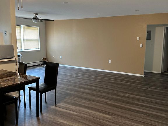 3rd image of 28 Woodedge Ave APT 6