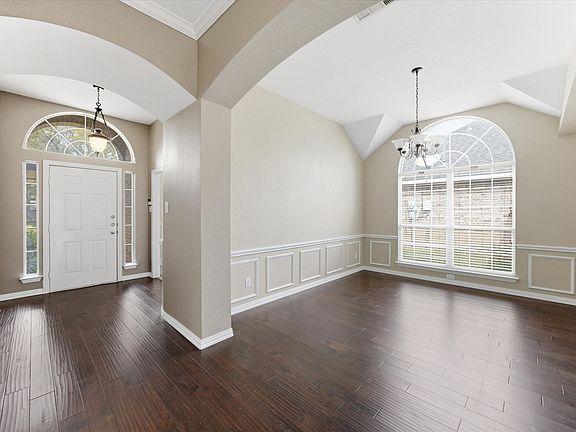 2nd image of 3516 Heatherbrook Dr