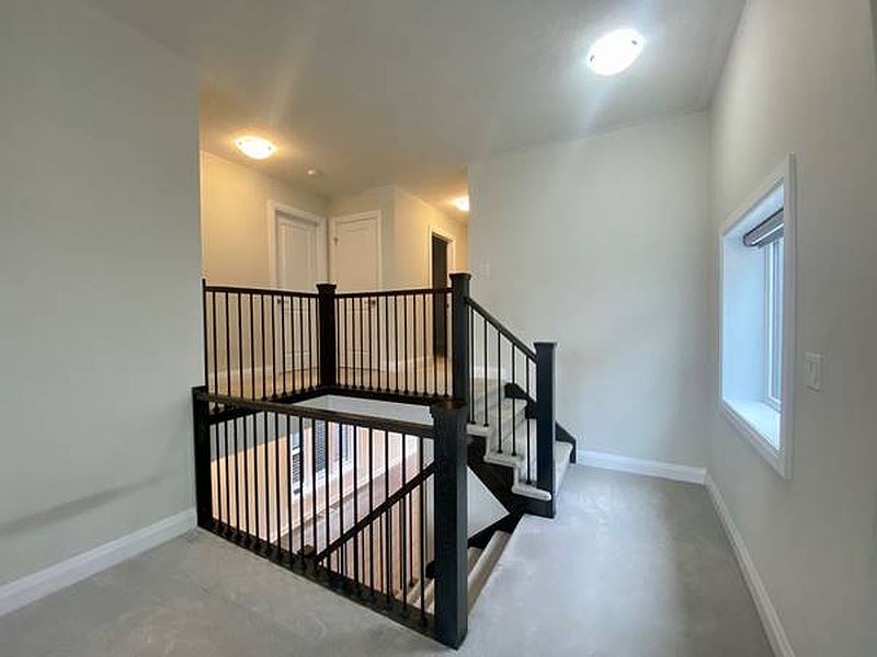 Kitchener House for rent - 3 Bedrooms — photo 11