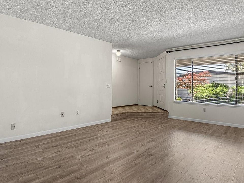 1st image of 622 N Ahwanee Ter