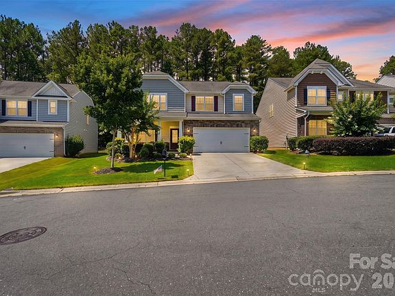2nd image of 2114 Newport Dr
