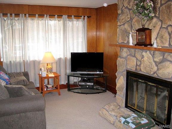 5th image of 11588 Joslyn Ct