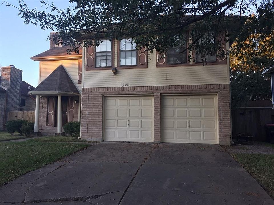 1st image of 15506 Wildwood Lake Dr