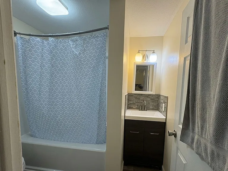 413 Moro St #3 — Photo 6