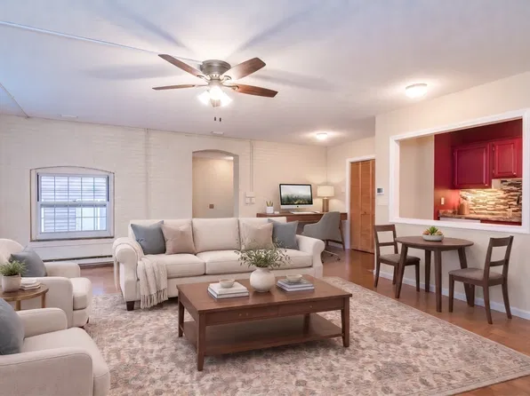 124 College St APT 2, South Hadley, MA 01075