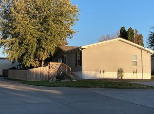 4003 S 151st Plz #199, Omaha, NE 68137