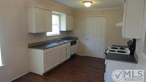 5th image of 4615 Kristie Dr