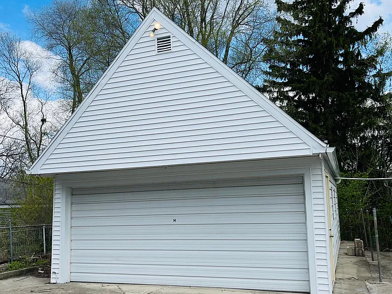 521 Shasta Dr — Photo 25