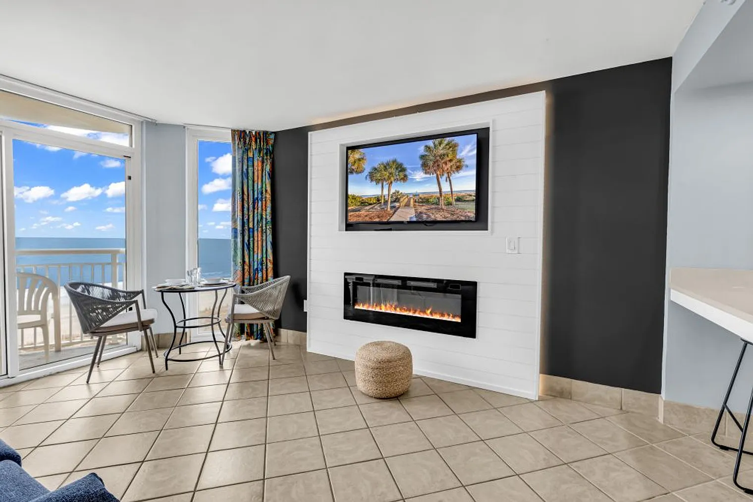 1 bed, 1.0 bath, 548 sqft, $3,139 — Photo 4