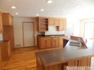 2172 103rd Ave NW, Coon Rapids, MN 55433