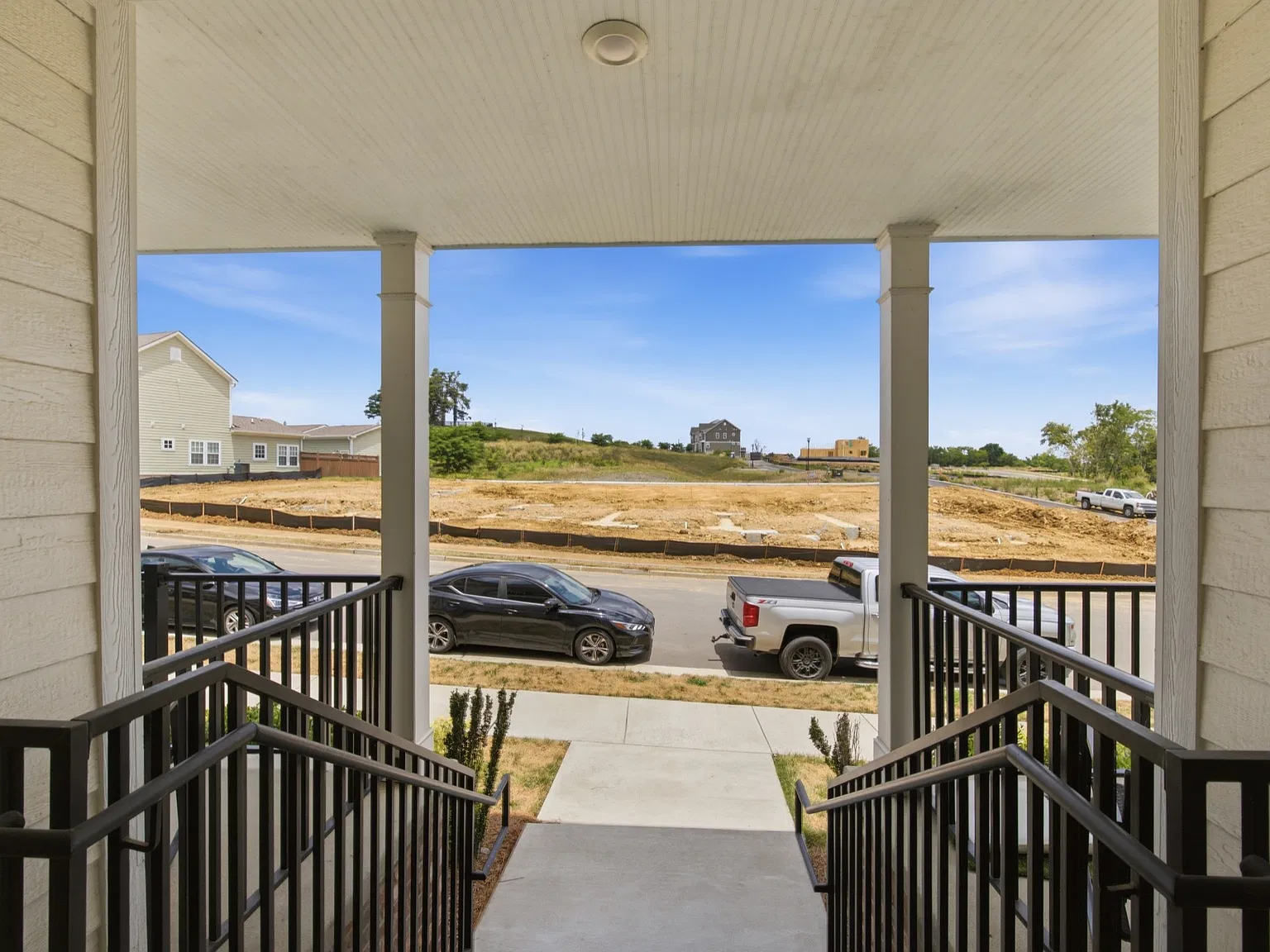 2 bed, 2.0 bath, 1156 sqft, $1,975 — Photo 4
