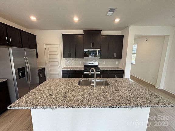 7th image of this home