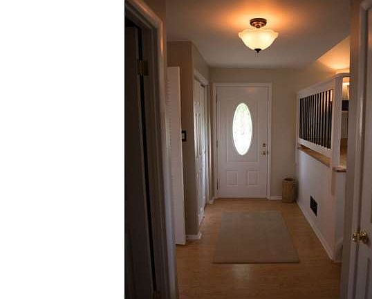 4th image of 205 Woodgreen Ct