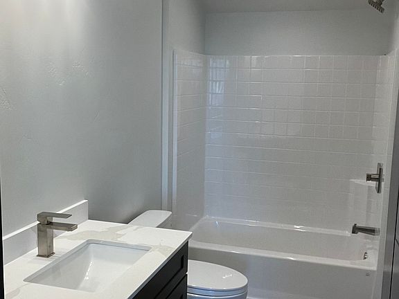 5th image of 19 Aster Ct #1