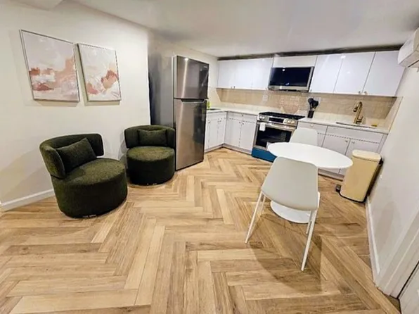 1221 Lincoln Place image 1 of 6