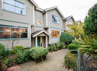 229 E 8th St #5, North Vancouver, BC