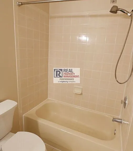 17 Lexington Ct — Photo 22