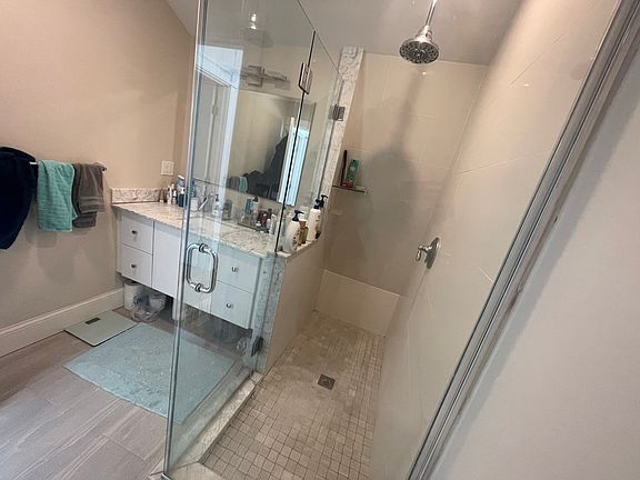 3rd image of 470 Green St #1