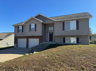 20932 Harbor Ln, Saint Robert, MO 65584