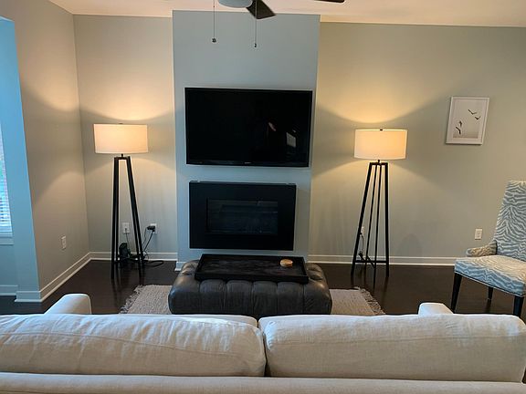 5th image of 25 Atterbury Blvd