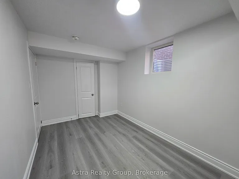 105 Coldwell Bay Cir — Photo 9