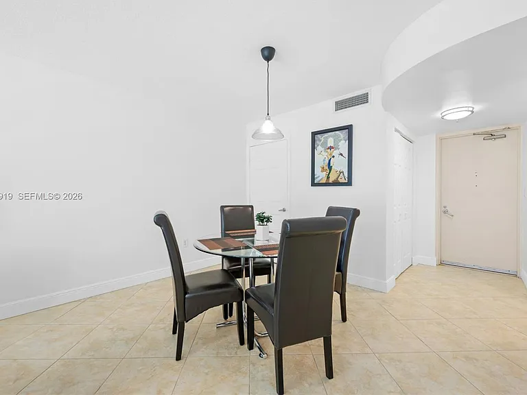 8888 Collins Ave #105 — Photo 25