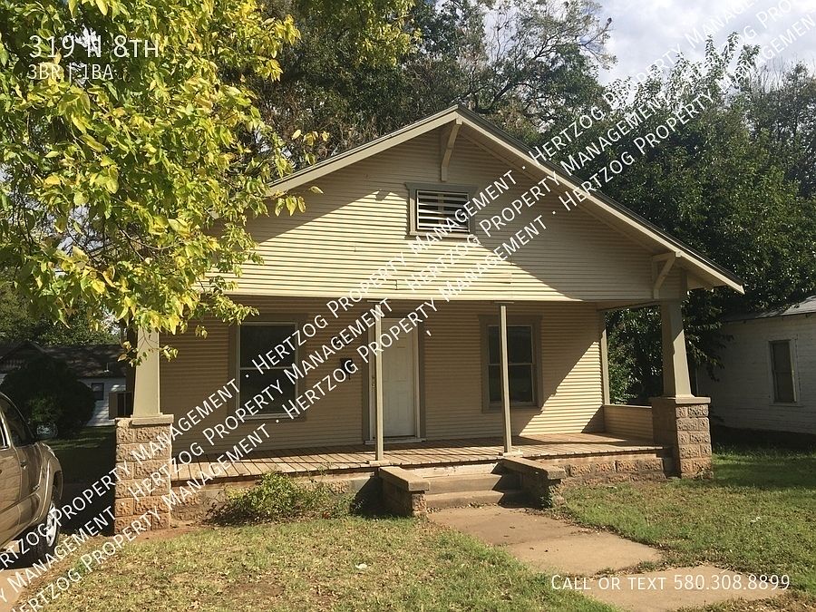 1st image of 319 N 8th St