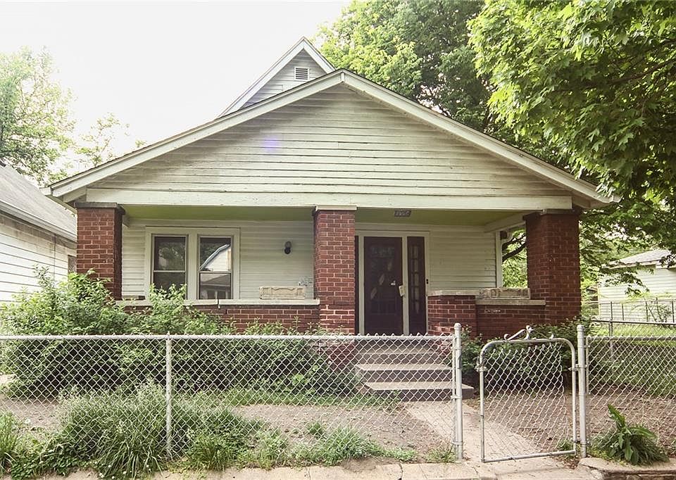 1st image of 1058 N Traub Ave