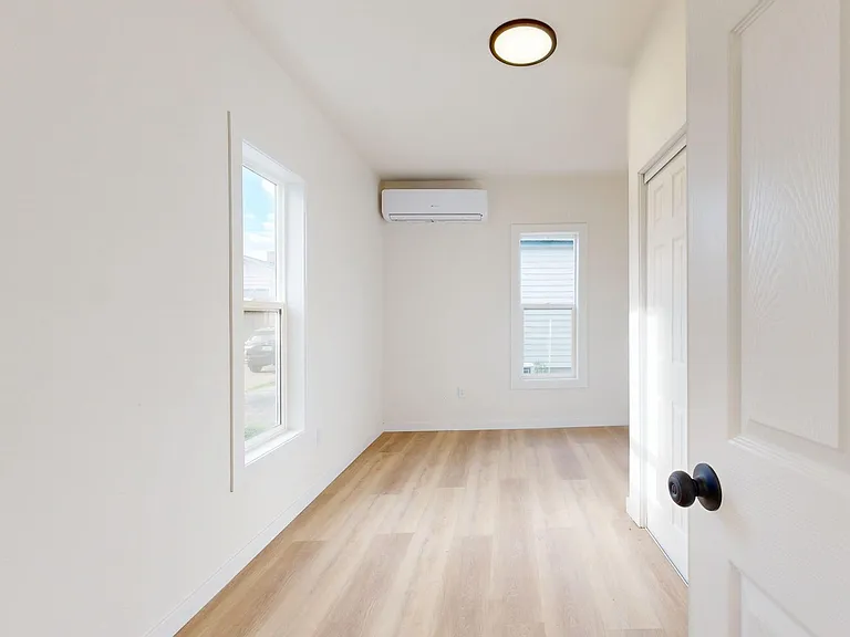 407 W Pine St — Photo 17