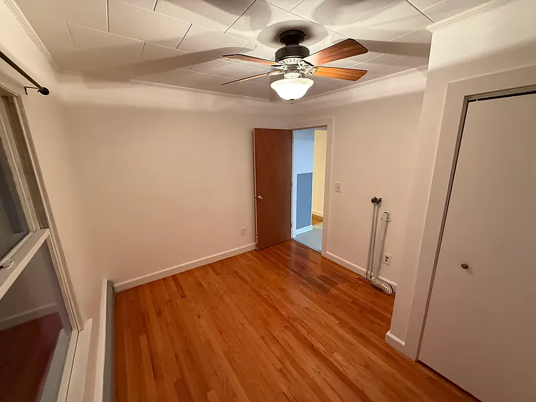 127 Dumont Ave #1 — Photo 3