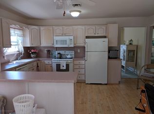 21 Montserrat St, Toms River, NJ 08757