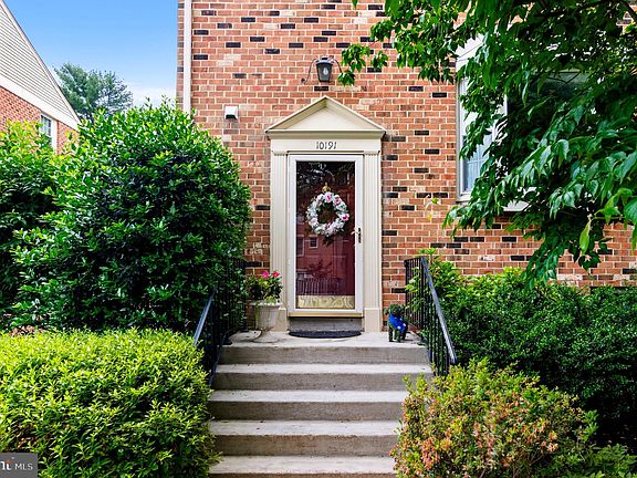 3rd image of 10191 Valentino Dr