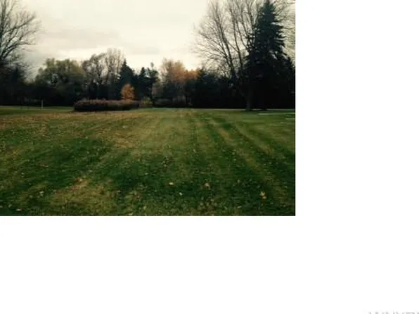 6385 Hamm Rd, Lockport, NY 14094