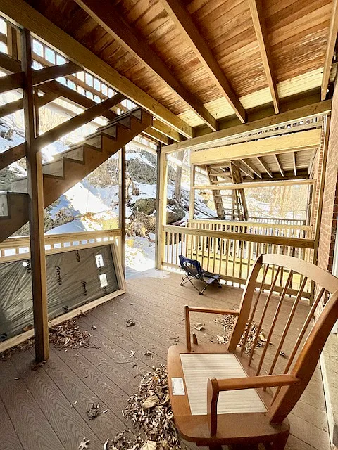 129 Cedar St — Photo 1