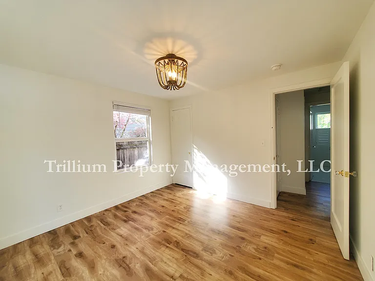 4835 N Willamette Blvd — Photo 10